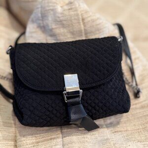 VERA BRADLEY Small Black Crossbody Quilted Fabric Knot Chain Strap Carson RFID